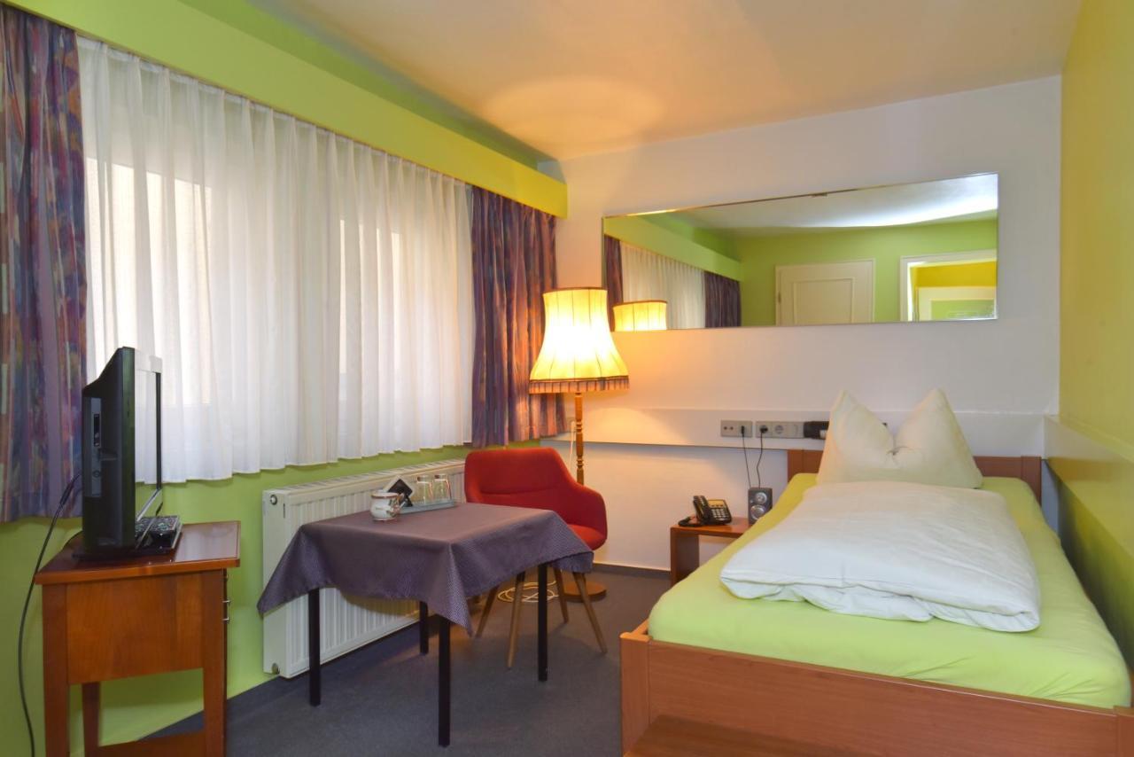 Hotel Goldene Sonne Arnstadt Extérieur photo