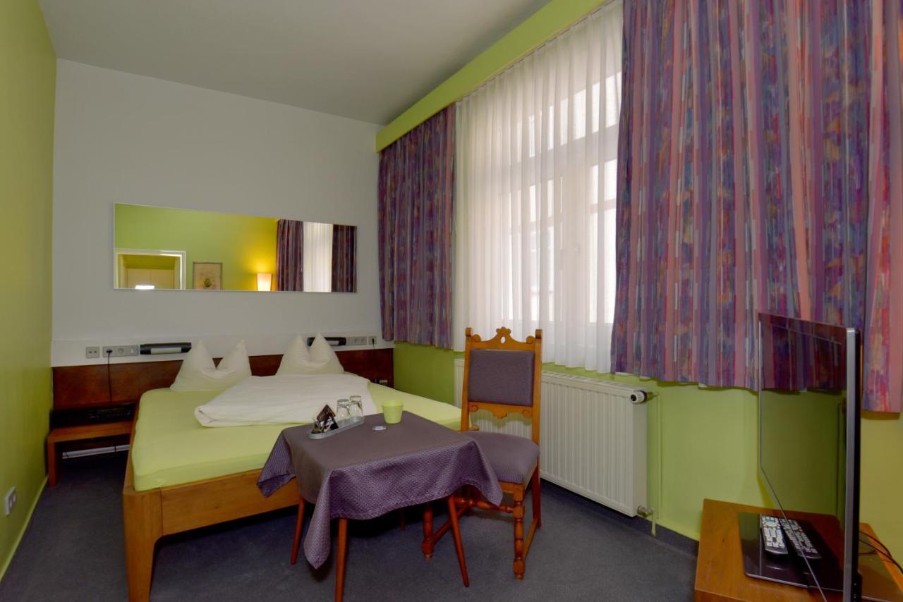 Hotel Goldene Sonne Arnstadt Extérieur photo