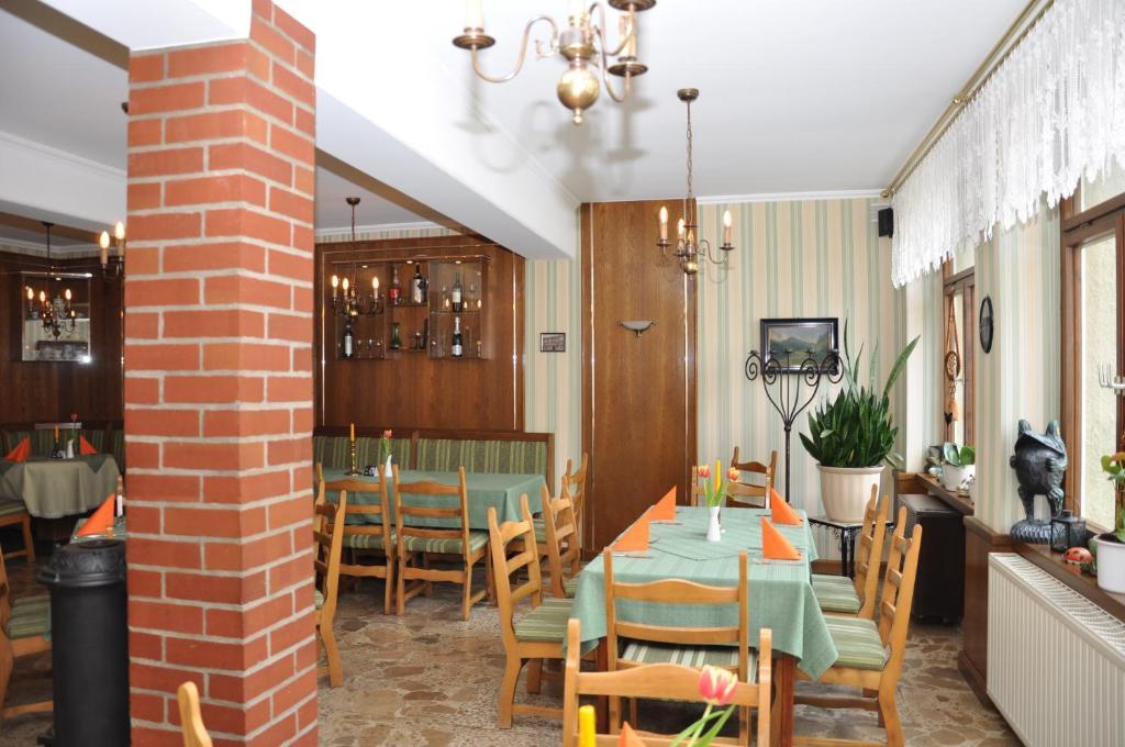 Hotel Goldene Sonne Arnstadt Extérieur photo